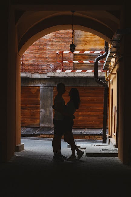 Lucca romantic couple alley sunset