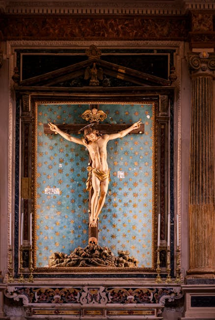 Volto Santo crucifix Lucca interior