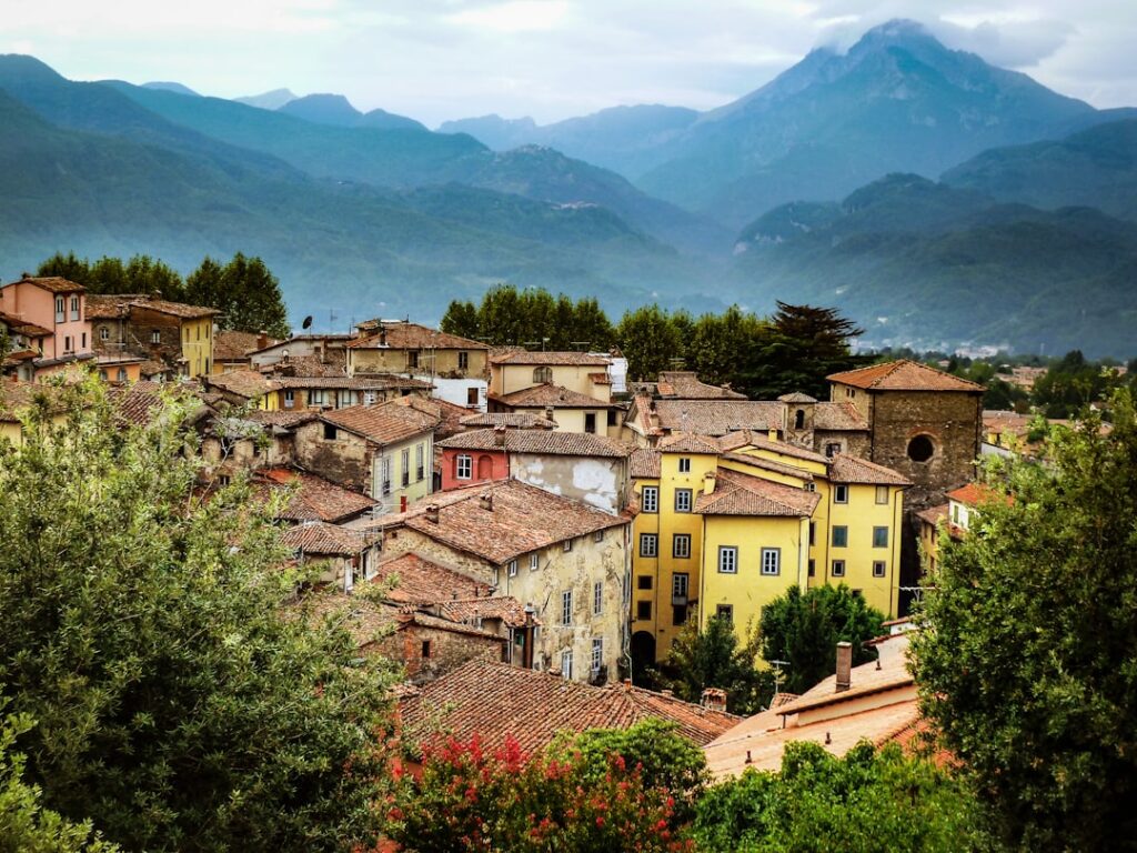 Garfagnana sauvage aventure d une Lucques travel tourism landmark